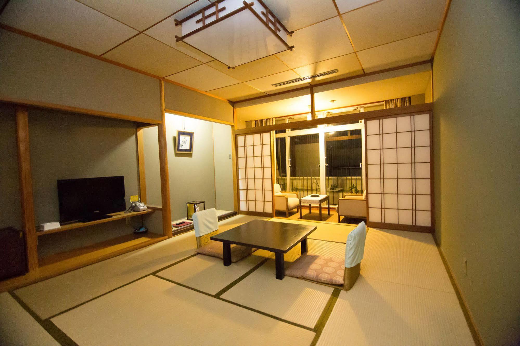 Wakayama Kada Onsen Kada Kaigetsu Hotel Exterior foto