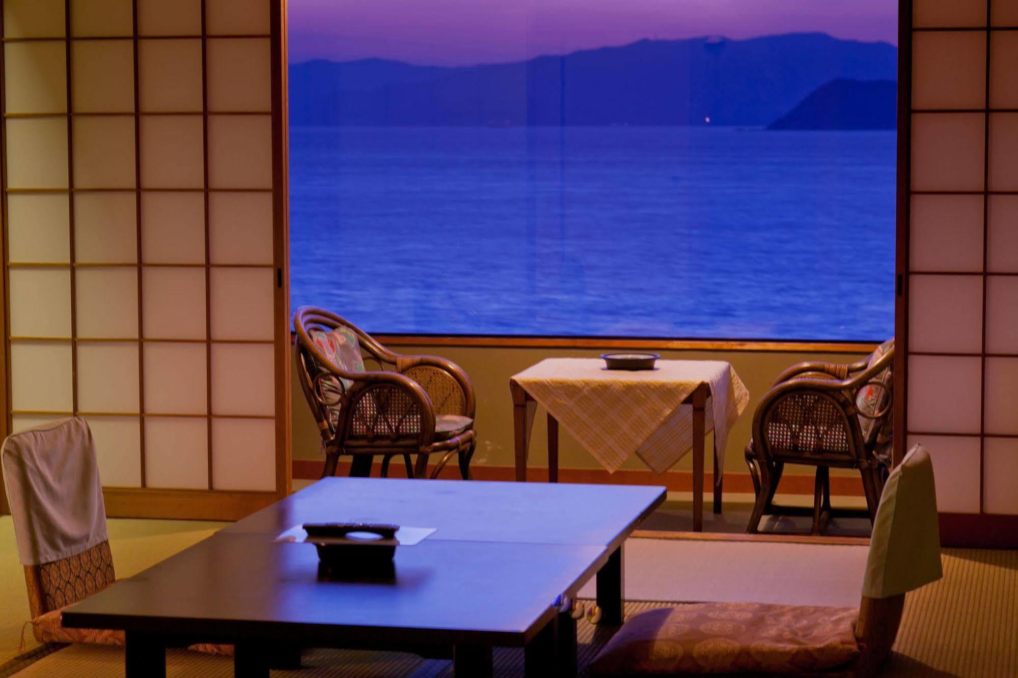 Wakayama Kada Onsen Kada Kaigetsu Hotel Exterior foto